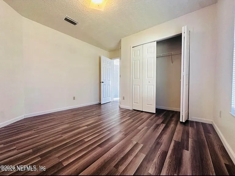 543 Charles Pinckney St — Photo 14
