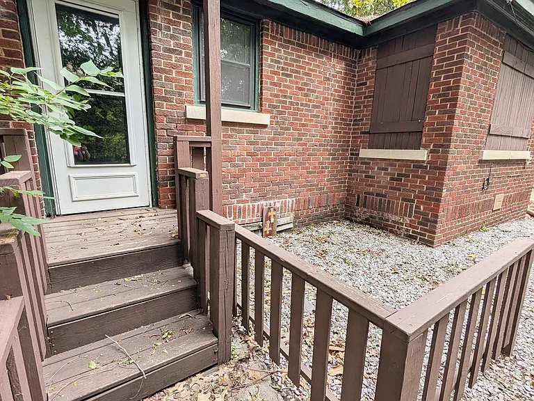 2207 NW 19th St — Photo 16