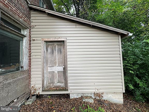 5th image of 408 N Allison St