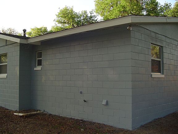 3rd image of 2136 Woodland Blvd
