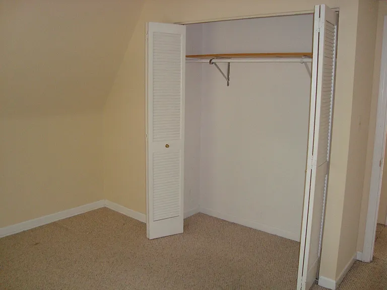 4390 McPherson Ave — Photo 17