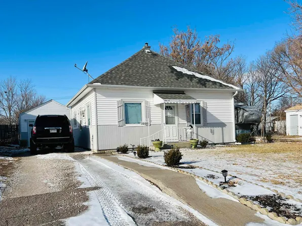 1008 W 12th St, McCook, NE 69001