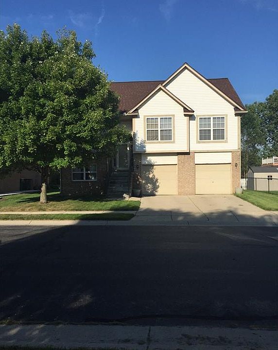 1st image of 23612 Stauch Dr #30