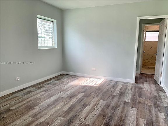 2nd image of 2901 NW 18th St #31