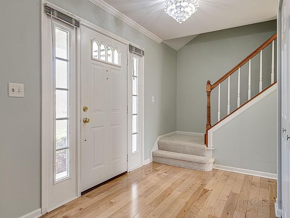 4th image of 343 Camden Pl