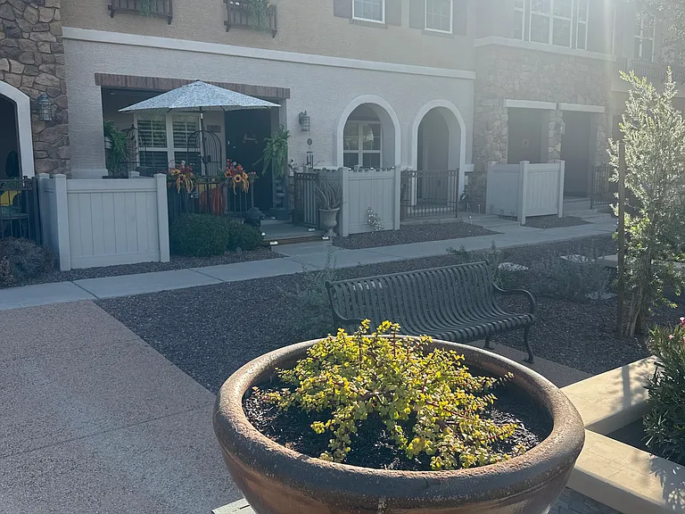 2670 S Voyager Dr #109 — Photo 41