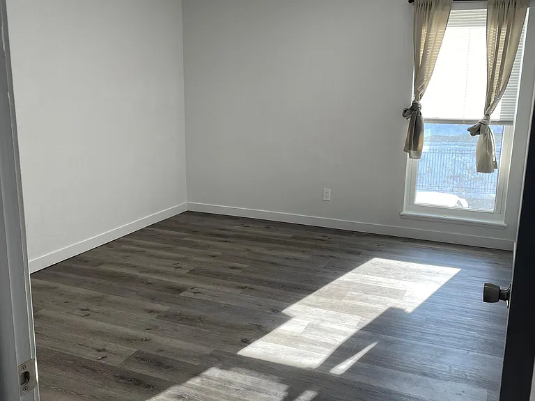 6490 S Dayton St #L8 — Photo 9