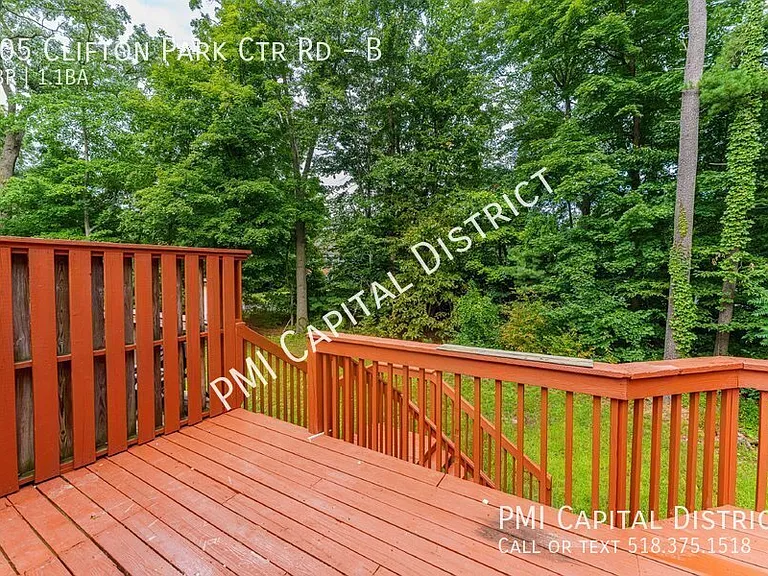 605 Clifton Park Center Rd #B — Photo 38