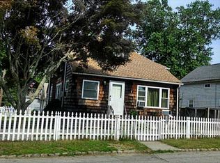 26 Providence Ave, Riverside, RI 02915