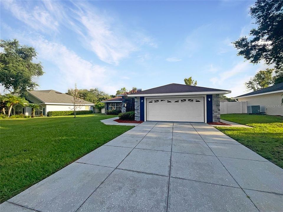 1st image of 133 TOWERING PINES DRIVE