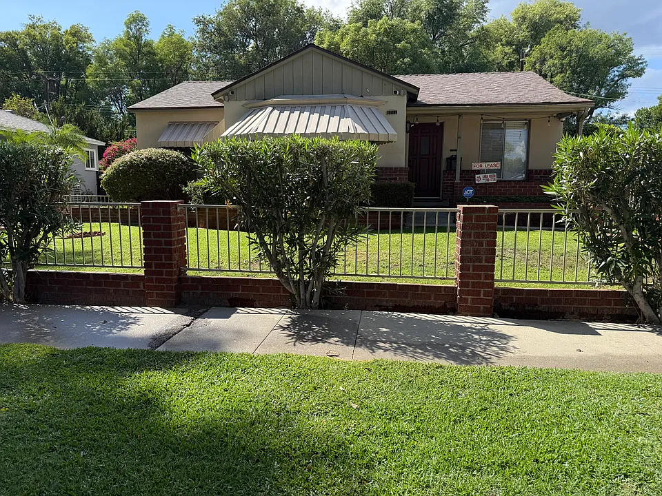 6711 Rubio Ave
