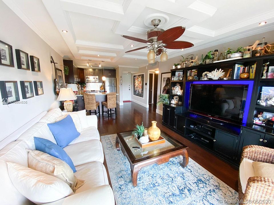 1st image of 8005 Lake Dr APT 411