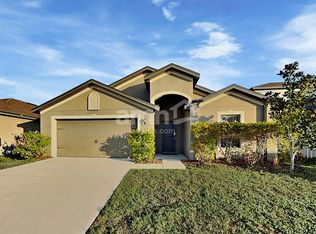 816 Chatham Walk Dr, Ruskin, FL 33570