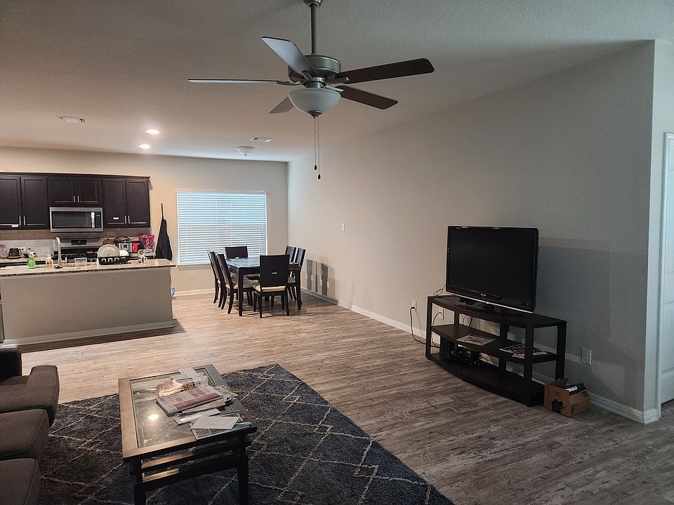 1st image of 3069 Blantyre Bnd #4