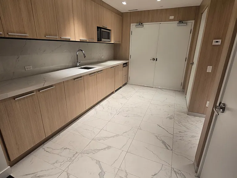 50 Ordnance St #1212 — Photo 21
