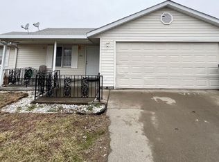 2210 Jennifer Ln, Marion, IL 62959