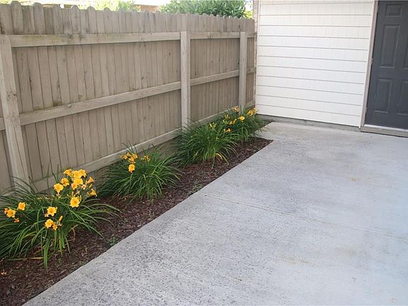 4th image of 2268 Wessington Dr