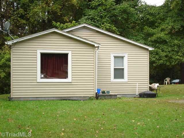 1st image of 847 Robinson Cir