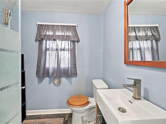 4th image of 516 SW 13th St