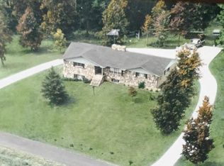 1311 Oakview Dr NE, Dalton, GA 30721