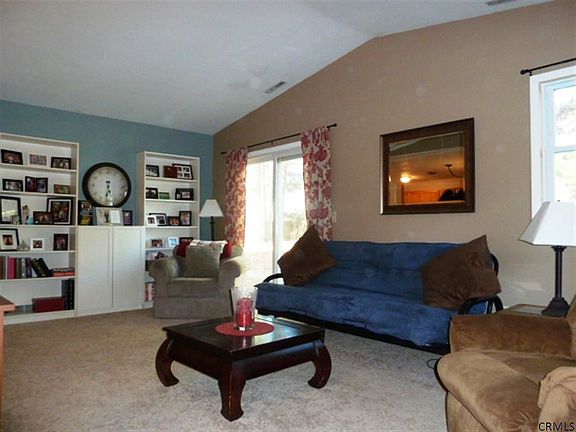 5th image of 90 Tallow Wood Dr