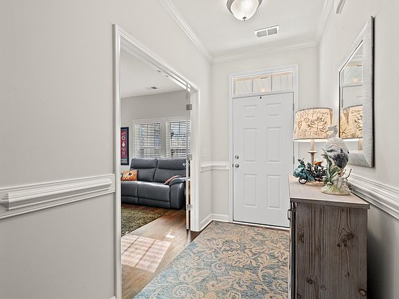 4th image of 172 Board Landing Circle