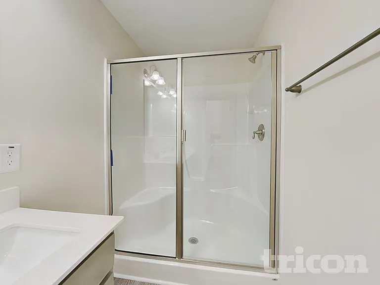 116 Greenhouse St — Photo 7