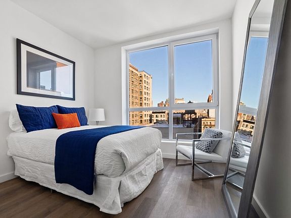 5th image of 814 Amsterdam Ave APT 6J