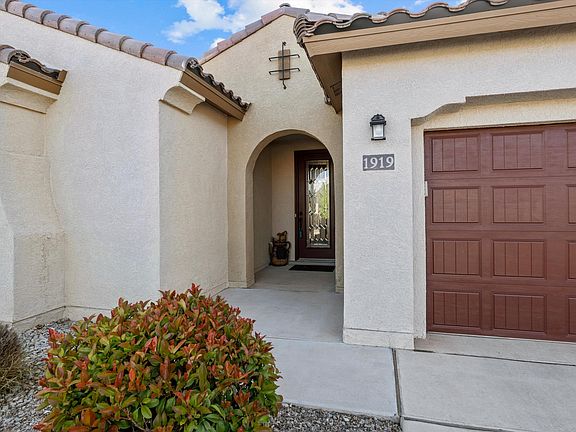 3rd image of 1919 Redondo Peak Dr NW
