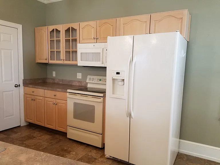 702 Locust St #A — Photo 3