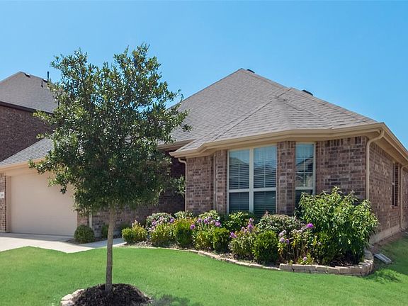 2nd image of 574 La Grange Dr