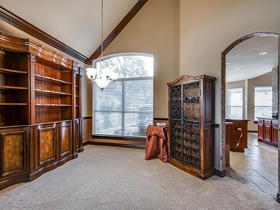 5th image of 1101 Cahill Way
