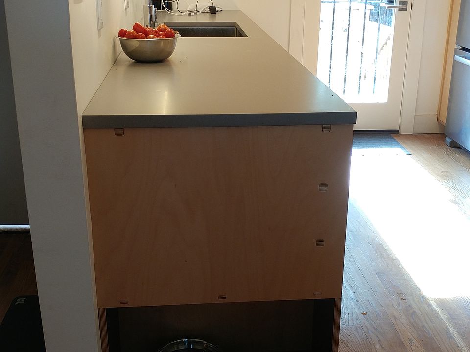 Kitchen pet feeding area