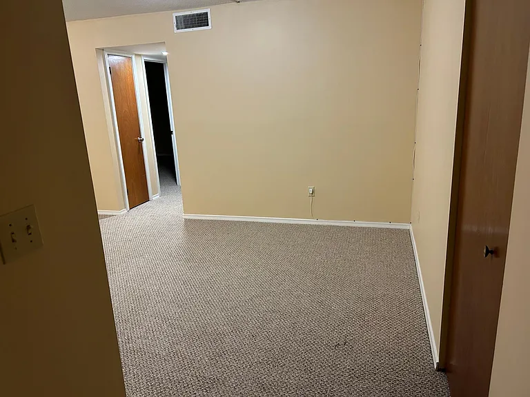 31 Woodsedge Dr #4B — Photo 10