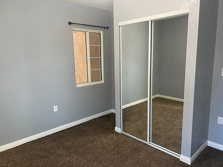 3887 Ocean View Blvd — Photo 36