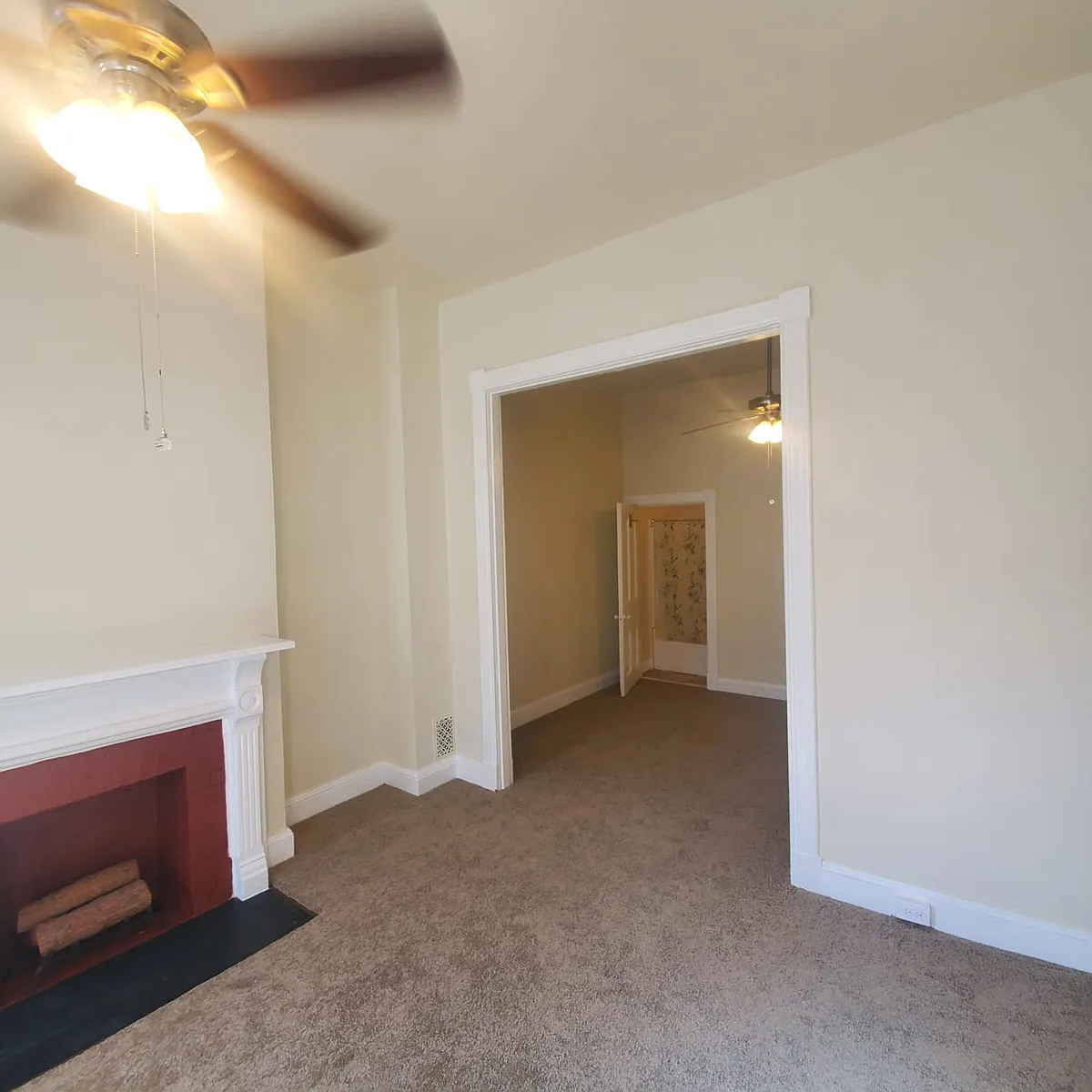 Building Photo - 2106 Saint Paul St #2F