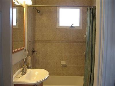5th image of 16 Hinckley St #1