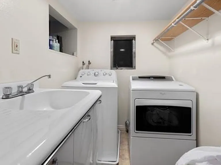 1754 Palmer Park Blvd — Photo 19