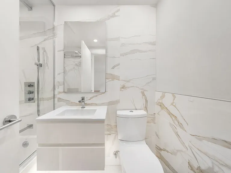 115 E 9th St #7B — Photo 6