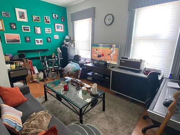 3rd image of 1501 W Girard Ave #6016730