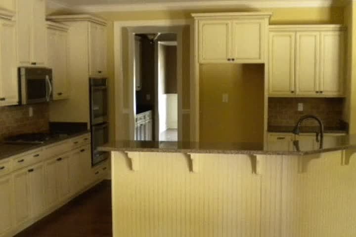 2nd image of 610 Indian Lake Dr SE