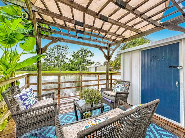 3726 Hula Cir, Ruskin, FL 33570