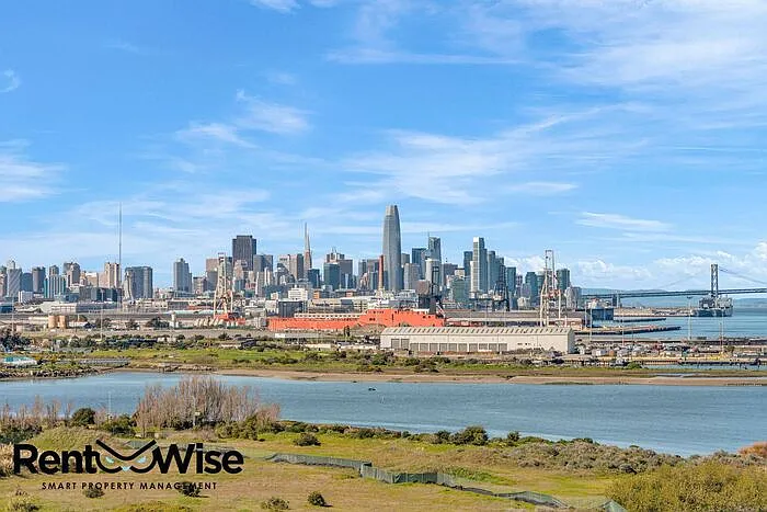451 Donahue St #307 — Photo 32