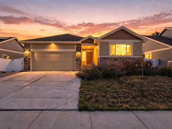 946 Scotch Pine Dr, Severance, CO 80550
