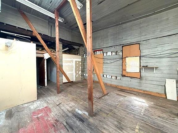 3rd image of 920-922 21st St