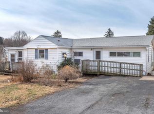 42 Kenwood Ave, Carlisle, PA 17013