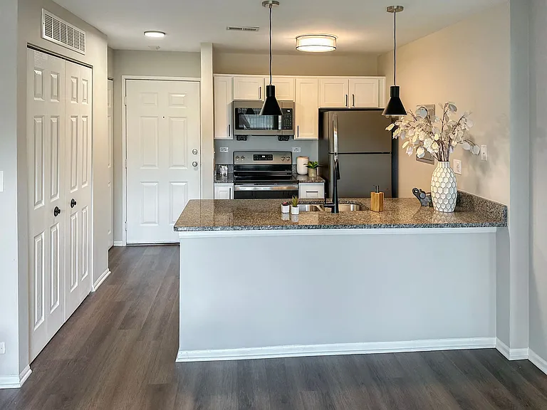 Green Trails Apartments — Photo 19