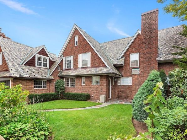 Image showcasing Waterfront - Brooklyn NY Waterfront Homes For Sale - 361 Homes | Zillow