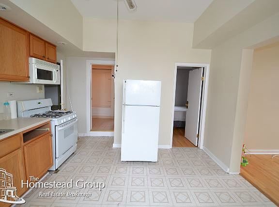 4th image of 1741 W Huron St #3R1