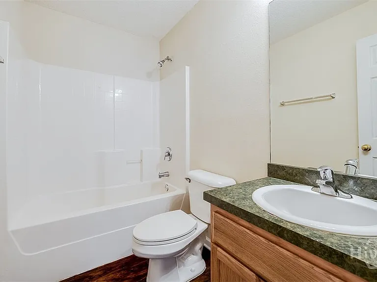 302 Shadowbrook Dr — Photo 24